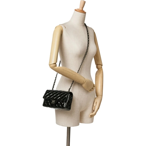Chanel Sac à bandoulière 2016-2017 Mini Rectangular Classic Patent Single F schwarz (Image 24)