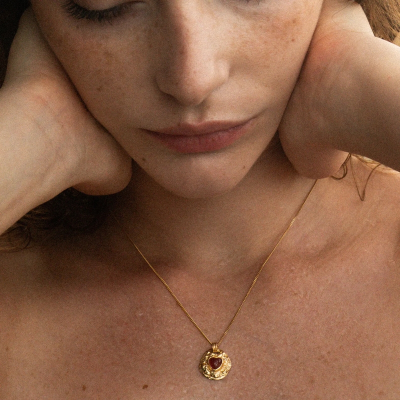 Haze & Glory Mittellange Halskette Halskette Anhänger Herz Onyx Rot 925 Sterling Silb gold(Image 6)