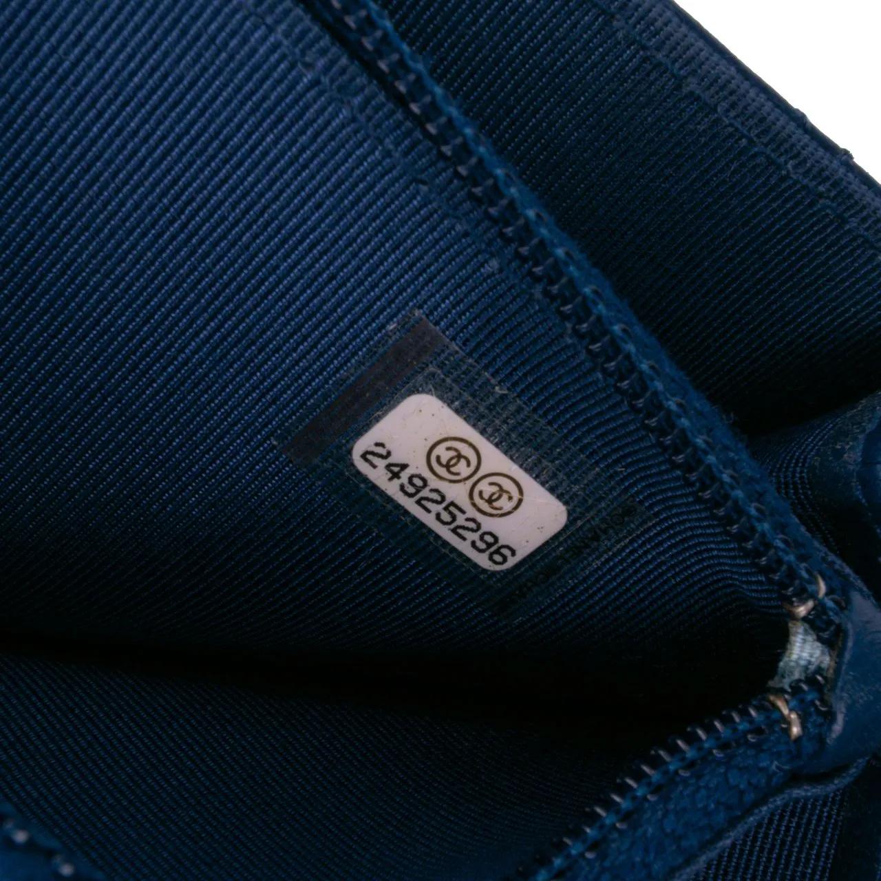 Thumbnail - Chanel Hobo Bags - CC Square Quilted Lambskin Wallet on Chain - Gr. unisize - in Blau - für Damen