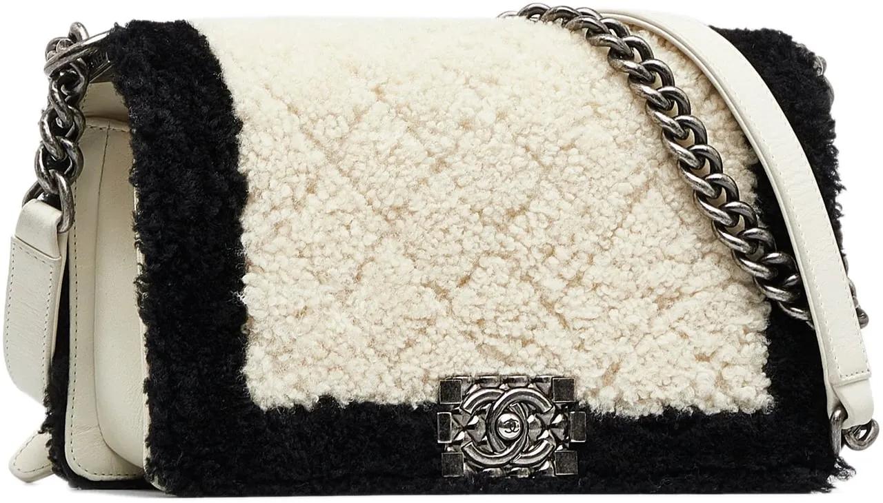 Thumbnail - Chanel Hobo Bags - 2015-2016 Old Medium Bicolor Shearling Boy Flap - Gr. unisize - in Weiß - für Damen