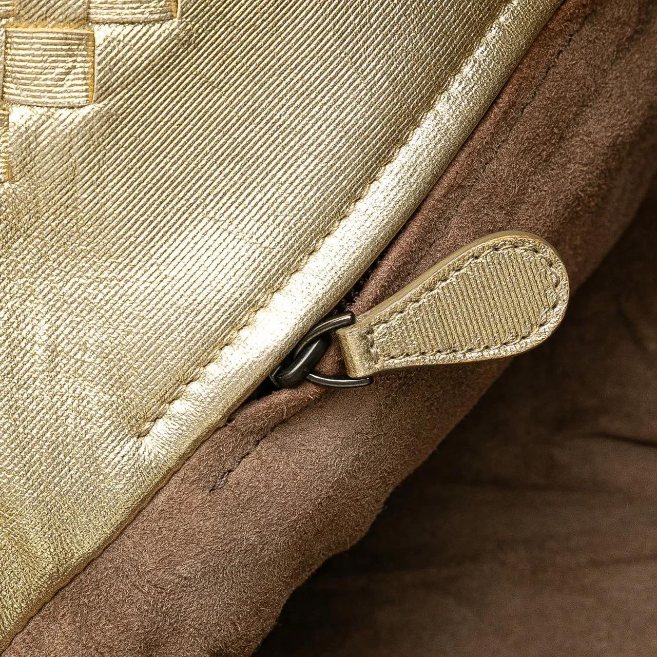 Thumbnail - Bottega Veneta Shopper - Small Metallic Nappa Intrecciato Cesta Tote - Gr. unisize - in Gold - für Damen