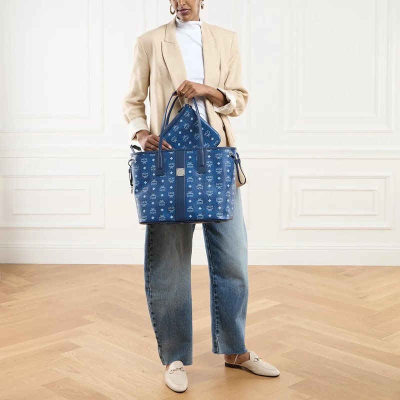 MCM Shopper Liz Vi Shopper Medium Blue Visetos(Image 3)