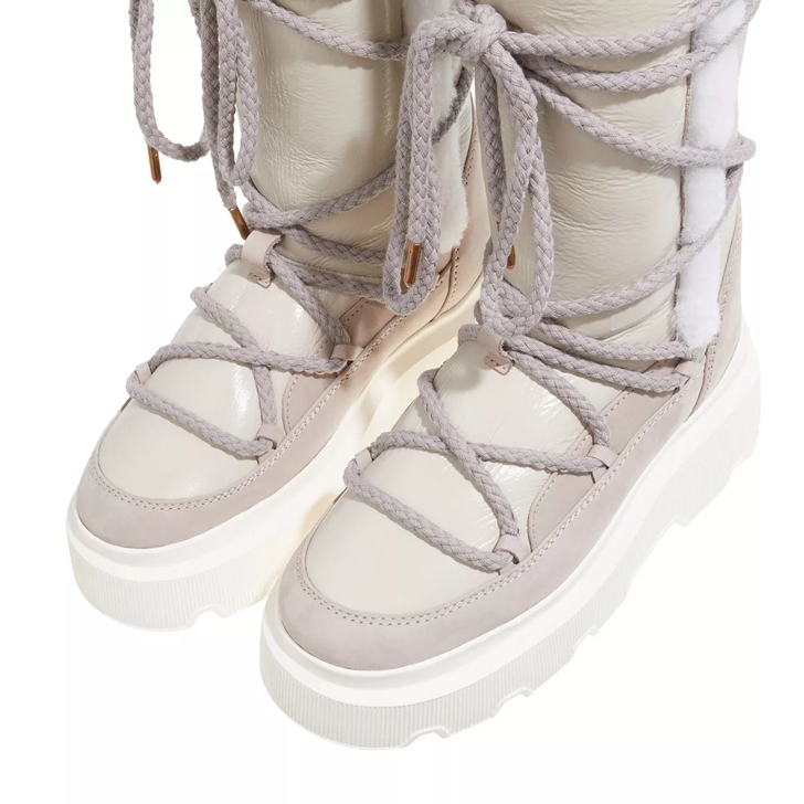 Cheap white best sale snow boots