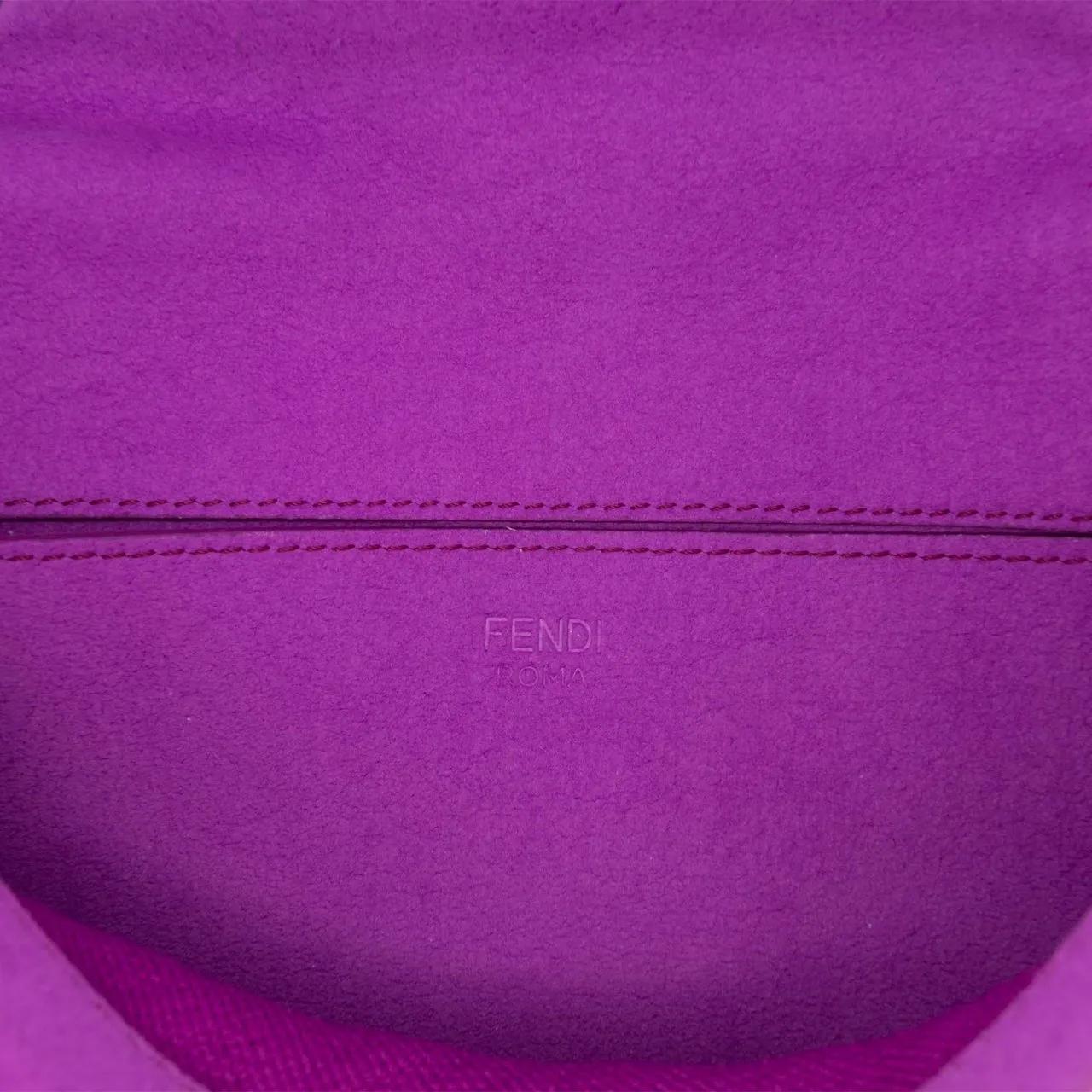 Thumbnail - Fendi Hobo Bags - Zucca Embossed Technical Fabric Chain Midi Baguett - Gr. unisize - in Orange - für Damen