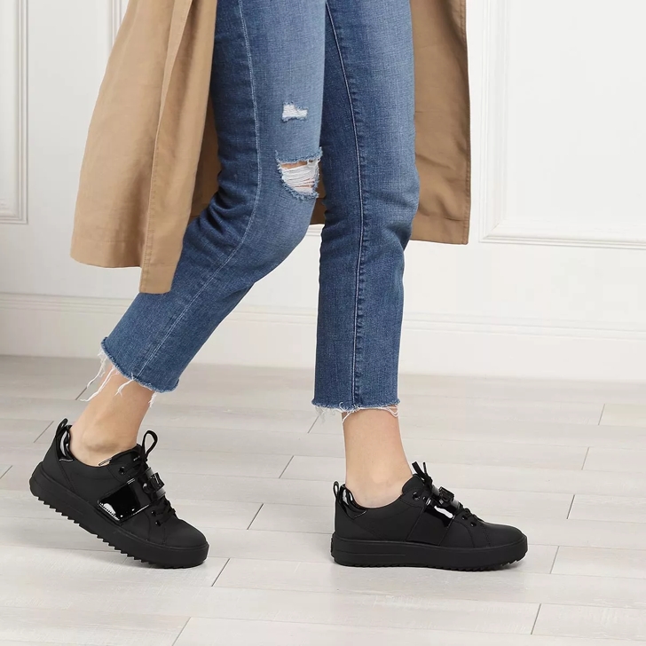 MICHAEL KORS EMMETT STRAP LACE UP SNEAKER