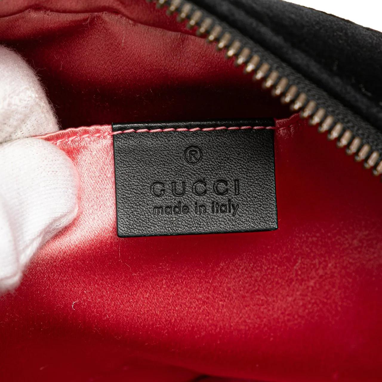 Thumbnail - Gucci Hobo Bags - Small GG Marmont Matelasse Velvet Crossbody - Gr. unisize - in Schwarz - für Damen