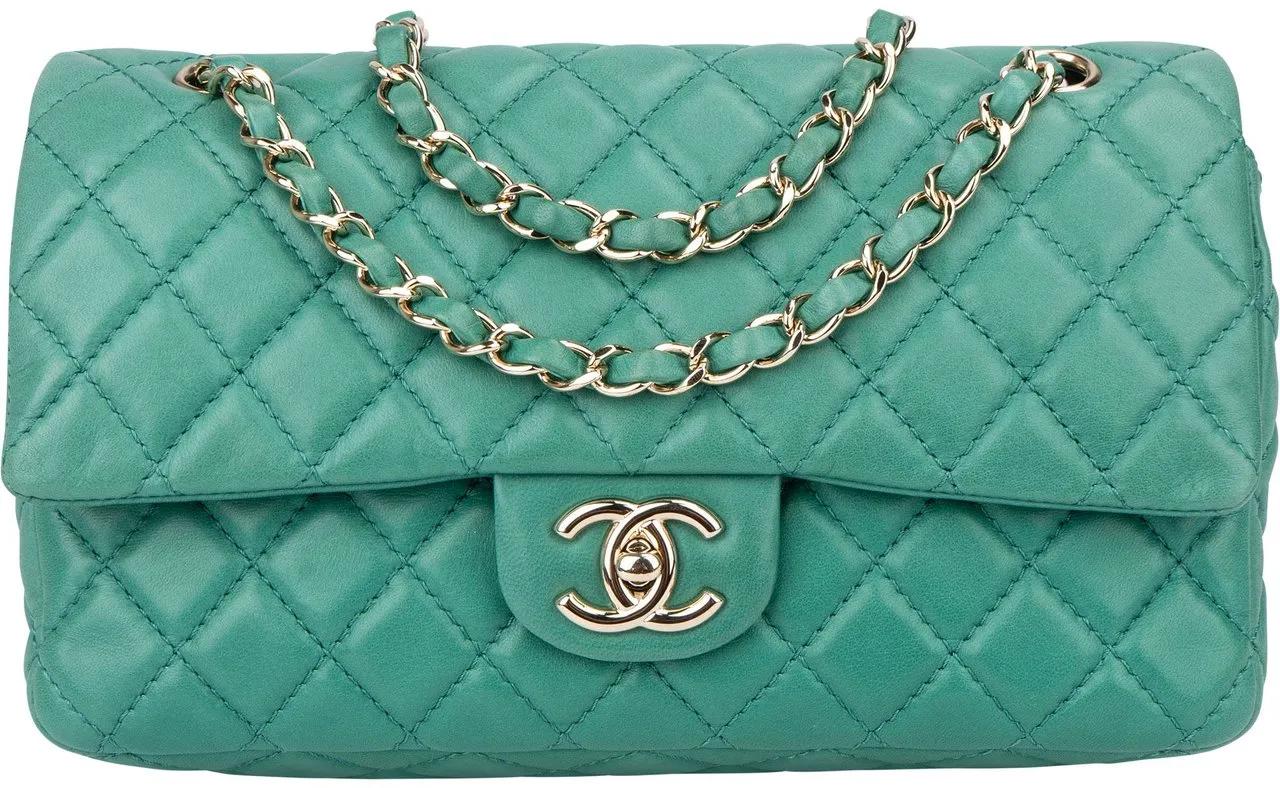 Chanel Crossbody Bags - Chanel Soft Quilted Lambskin Double Flap Crossbody - Gr. unisize - in Grün - für Damen
