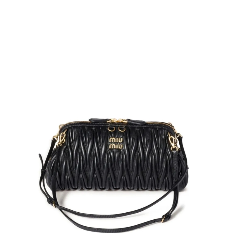 Miu Miu Sac à bandoulière Ruched Pattern Shoulder Bag In Textured Leather Black