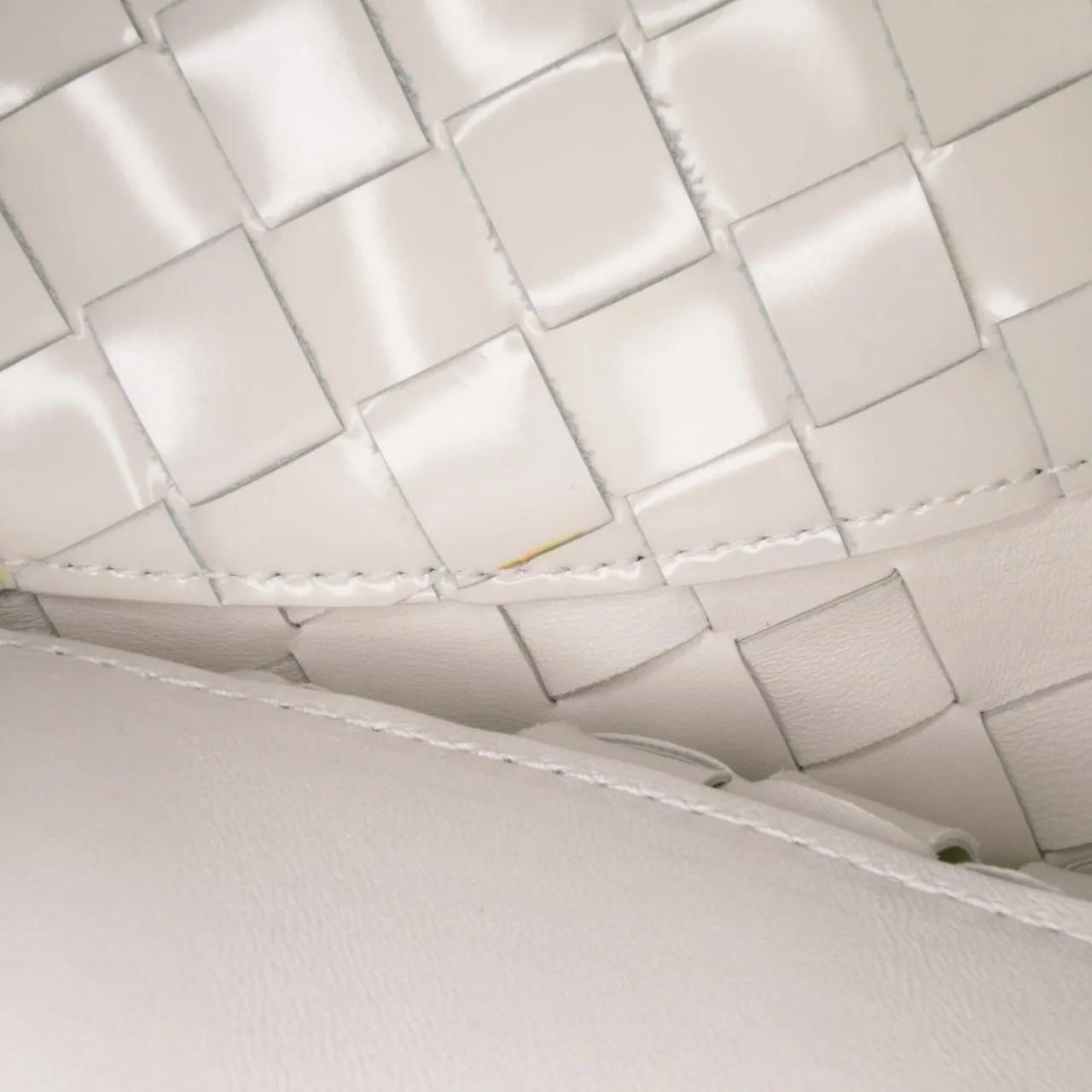 Thumbnail - Bottega Veneta Hobo Bags - Brushed Calfskin Intrecciato Cradle Fold Over Shou - Gr. unisize - in Weiß - für Damen