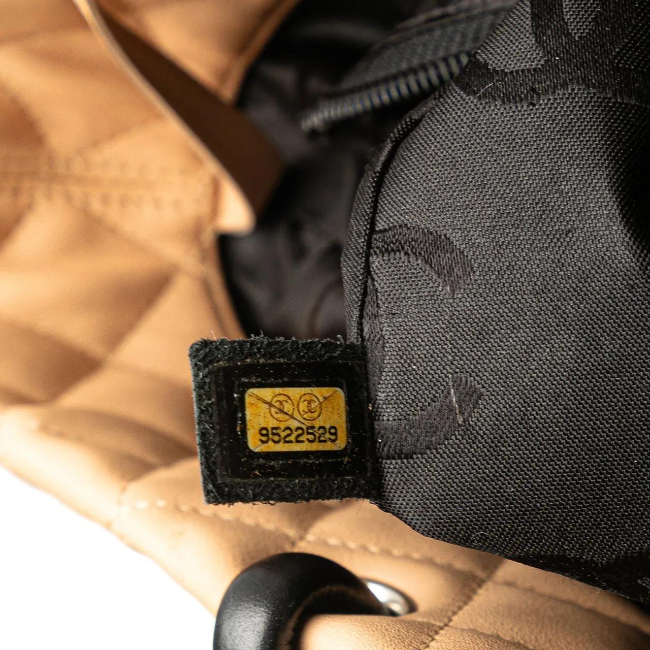 Thumbnail - Chanel Shopper - Large Quilted Lambskin Cambon Ligne Tote - Gr. unisize - in Braun - für Damen