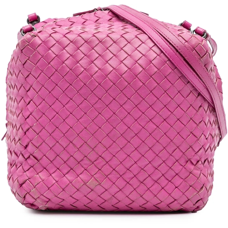 Bottega Veneta Sac à bandoulière Nappa Intrecciato Cube Crossbody rose