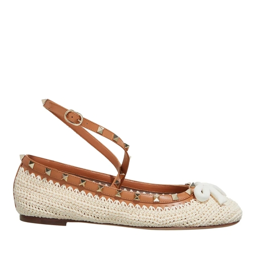 Valentino Garavani Ballerina Rockstud Crochet Ballerinas Beige