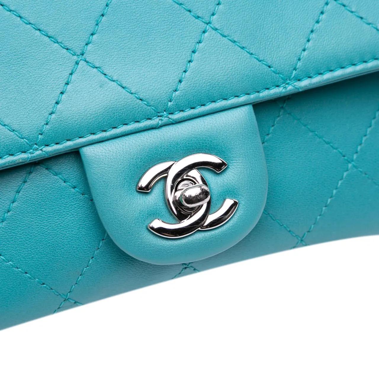 Thumbnail - Chanel Hobo Bags - CC Quilted Calfskin Double Flap - Gr. unisize - in Blau - für Damen