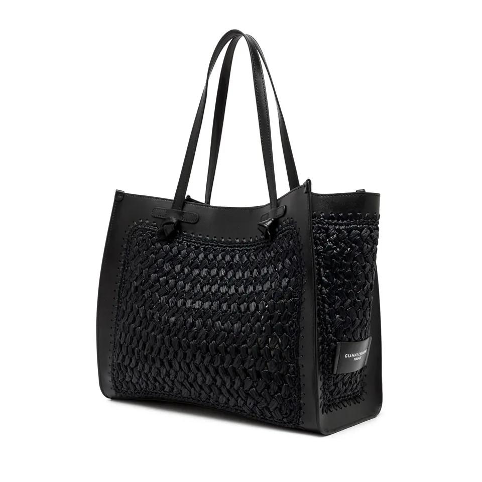 Gianni Chiarini Shoppers & Totes Marcella Refined Black Leather Shoulder Bag in zwart