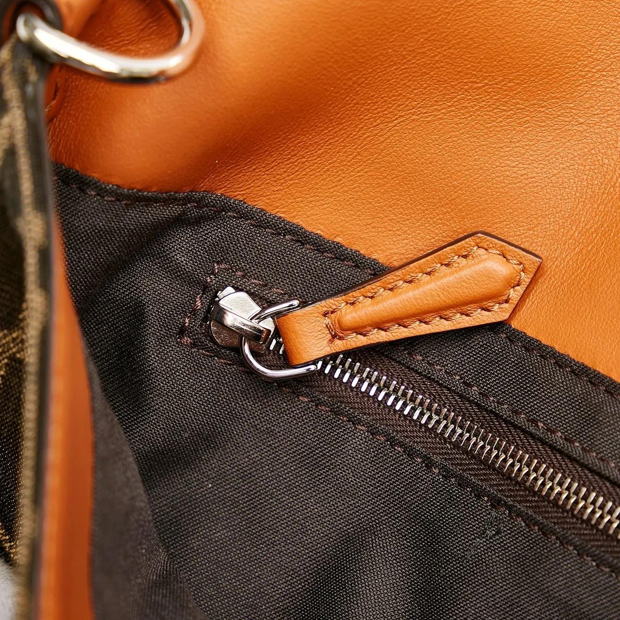 Fendi Heuptassen Zucca Convertible Belt Bag in bruin