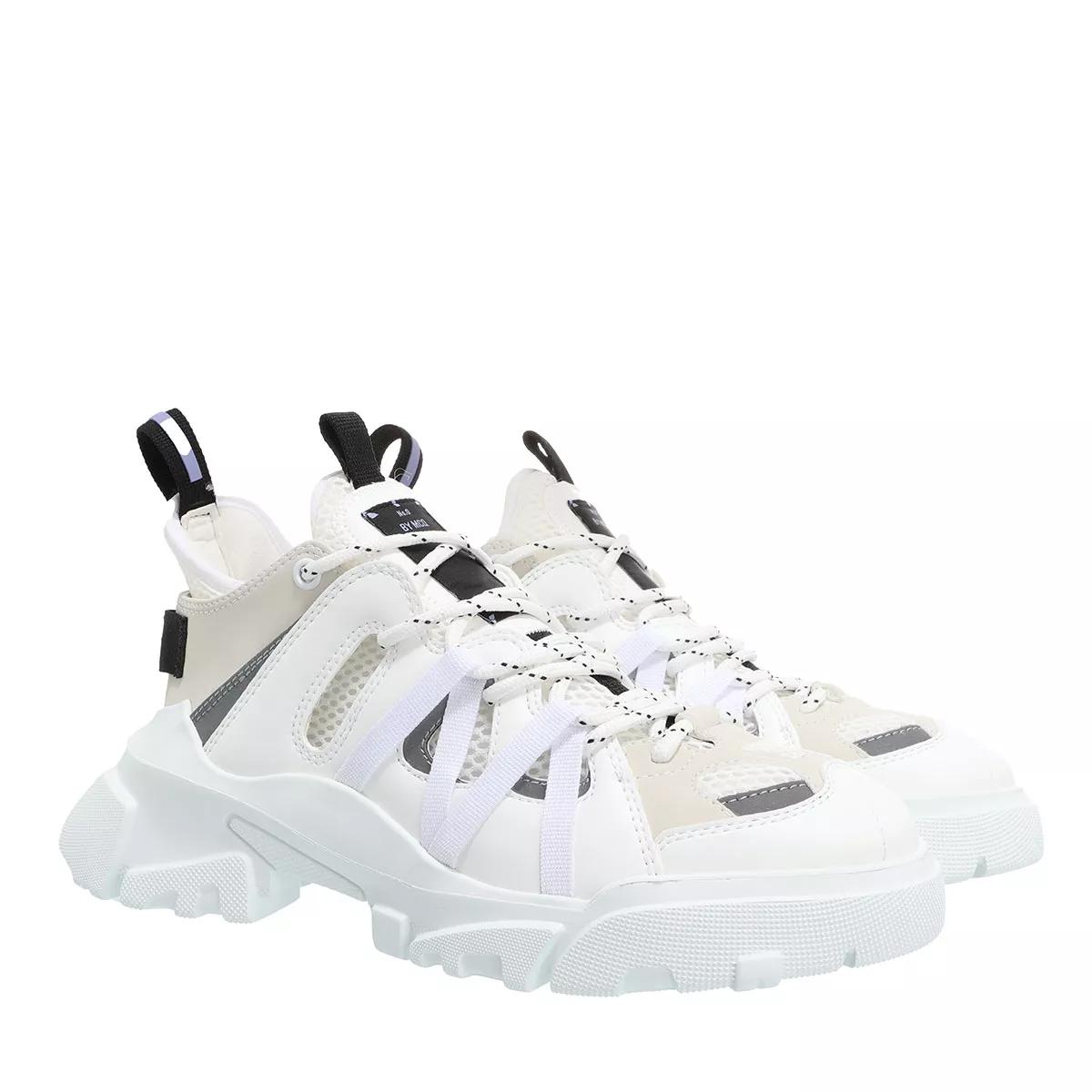 Sneakers mcq cheap