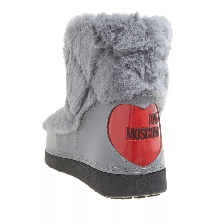 Moschino 2024 fur boots