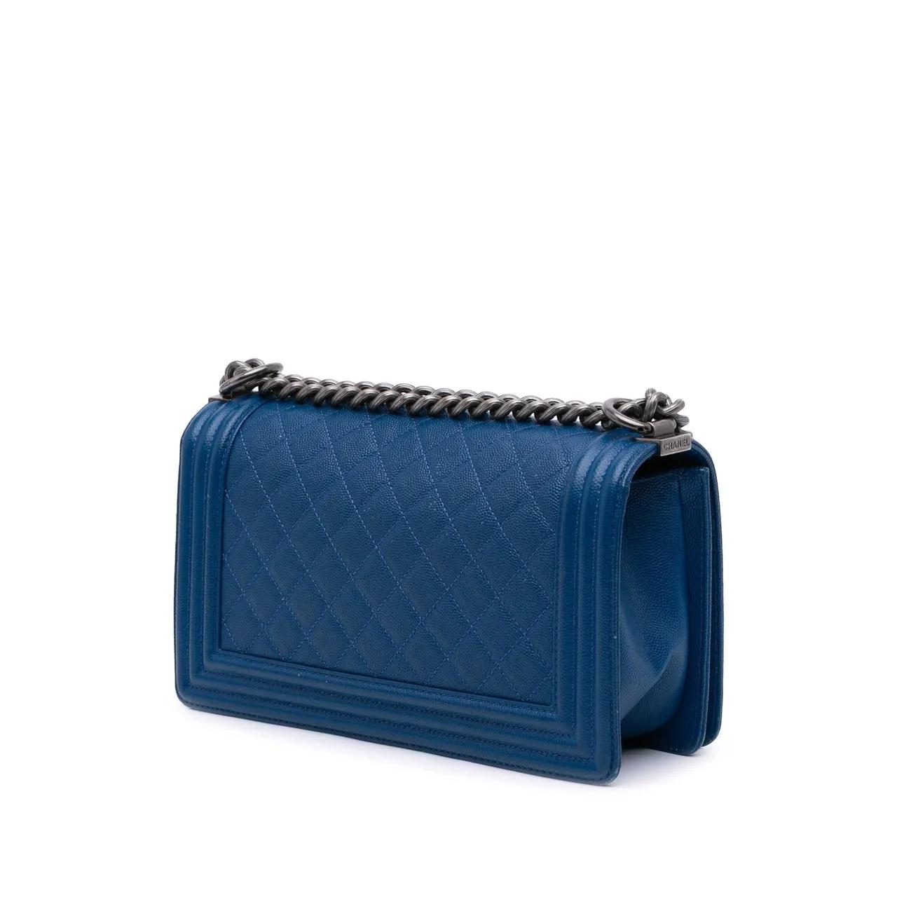 Thumbnail - Chanel Hobo Bags - Old Medium Quilted Caviar Boy Flap - Gr. unisize - in Blau - für Damen
