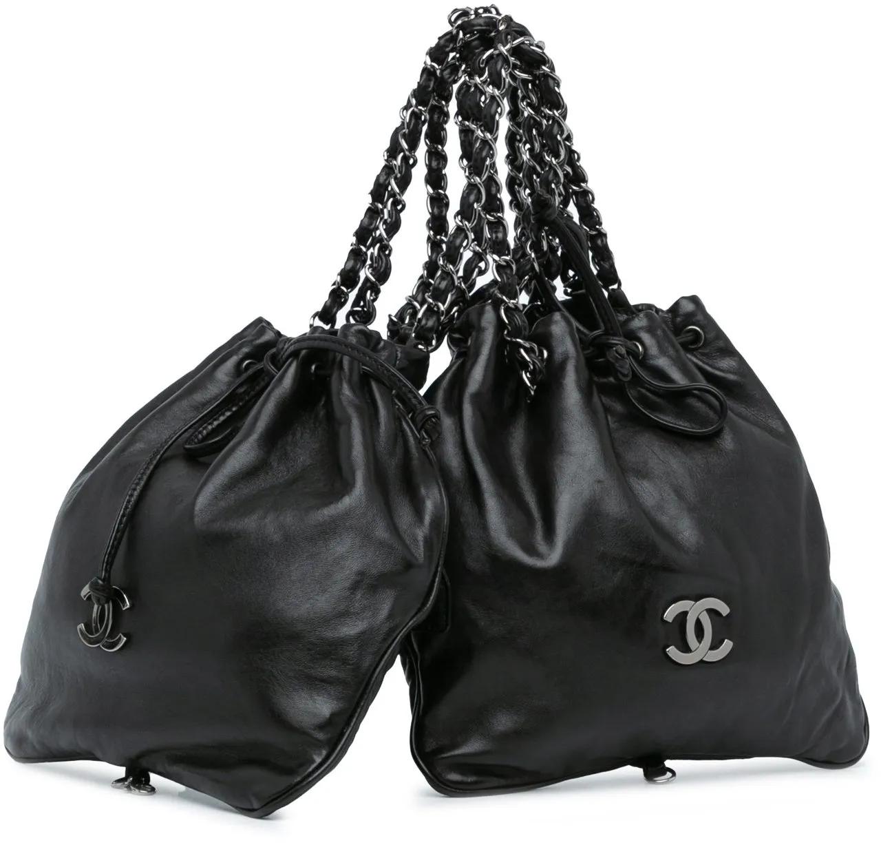 Chanel Crossbody Bags - CC Calfskin Dual Twin Chain Handbag - Gr. unisize - in Schwarz - für Damen
