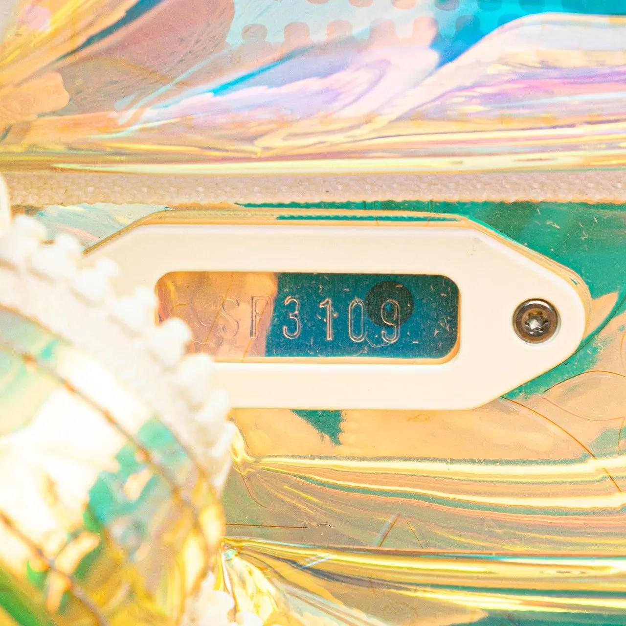 Thumbnail - Louis Vuitton Clutches - Monogram Prism Pochette Volga - Gr. unisize - in Weiß - für Damen