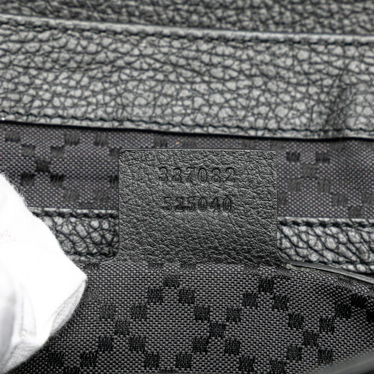 Thumbnail - Gucci Clutches - Pebbled Calfskin Portfolio Clutch - Gr. unisize - in Schwarz - für Damen