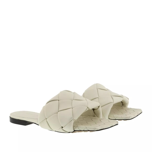 Bottega Veneta Lido Intrecciato Flat Sandals Wax Slip-in skor
