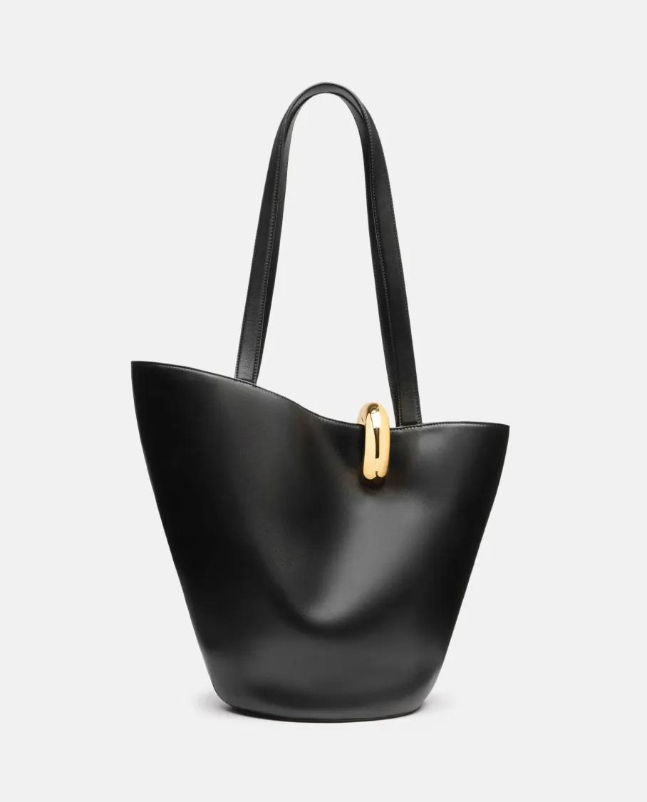 Jacquemus Bucket bags Le Bambola Moyen Bucket Bag in zwart
