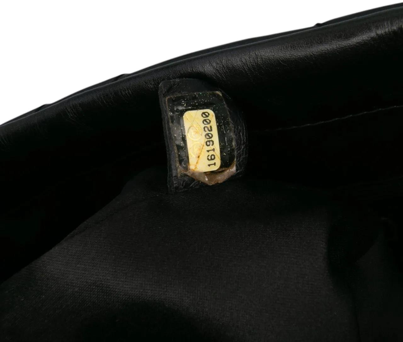 Thumbnail - Chanel Shopper - Large Chevron Calfskin Surpique Tote - Gr. unisize - in Schwarz - für Damen