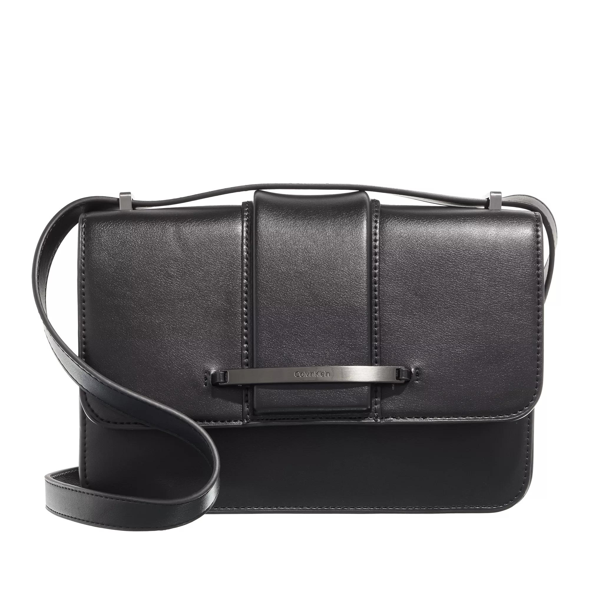 Calvin klein hotsell messenger bag leather