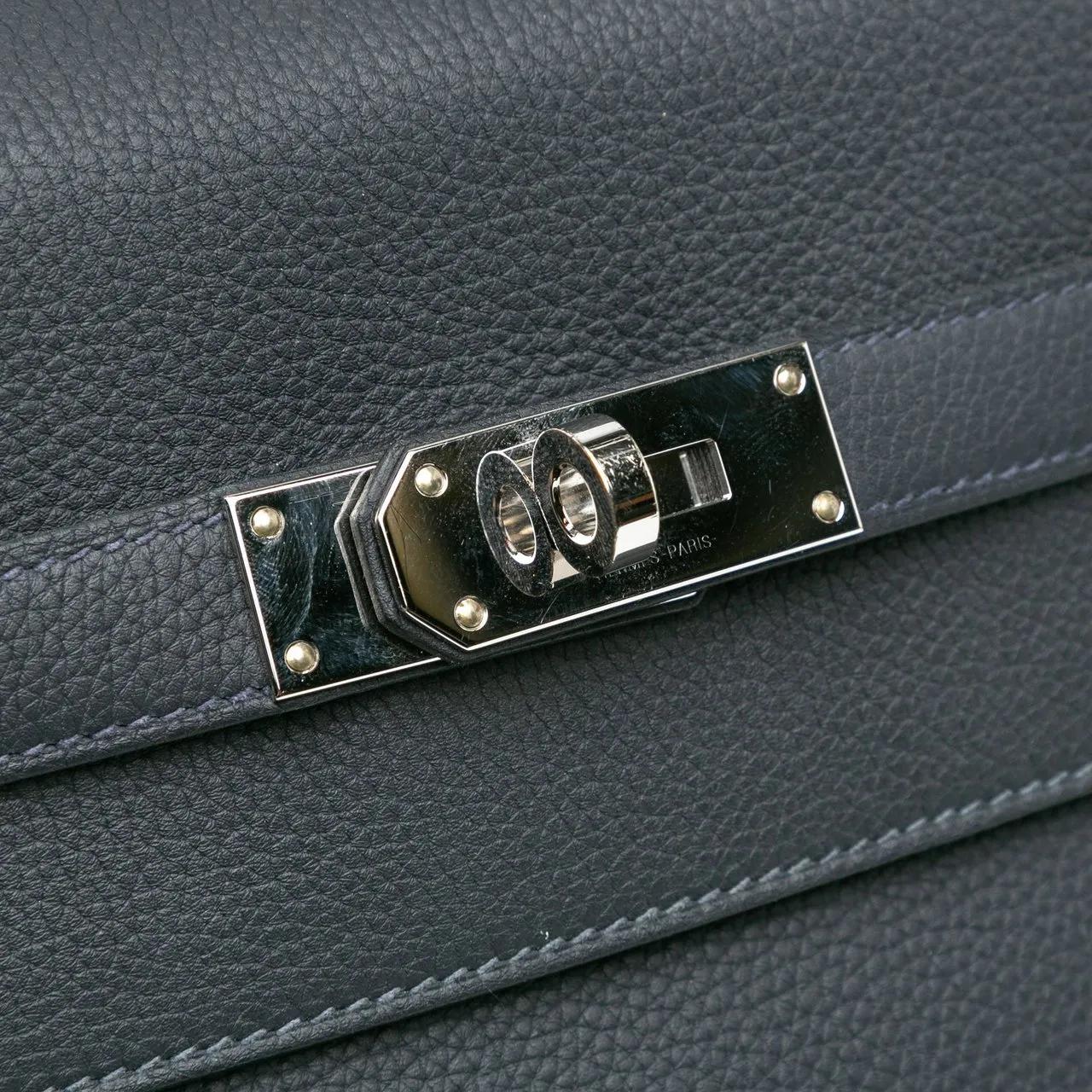 Hermès Hobo bags 2023 Togo Maxi Kelly 42 in zwart