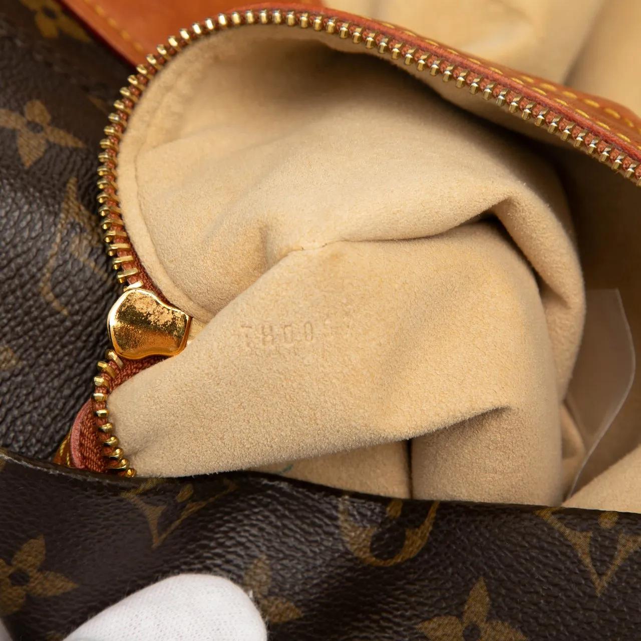 Thumbnail - Louis Vuitton Hobo Bags - Limited Edition Monogram Dentelle Fersen - Gr. unisize - in Braun - für Damen