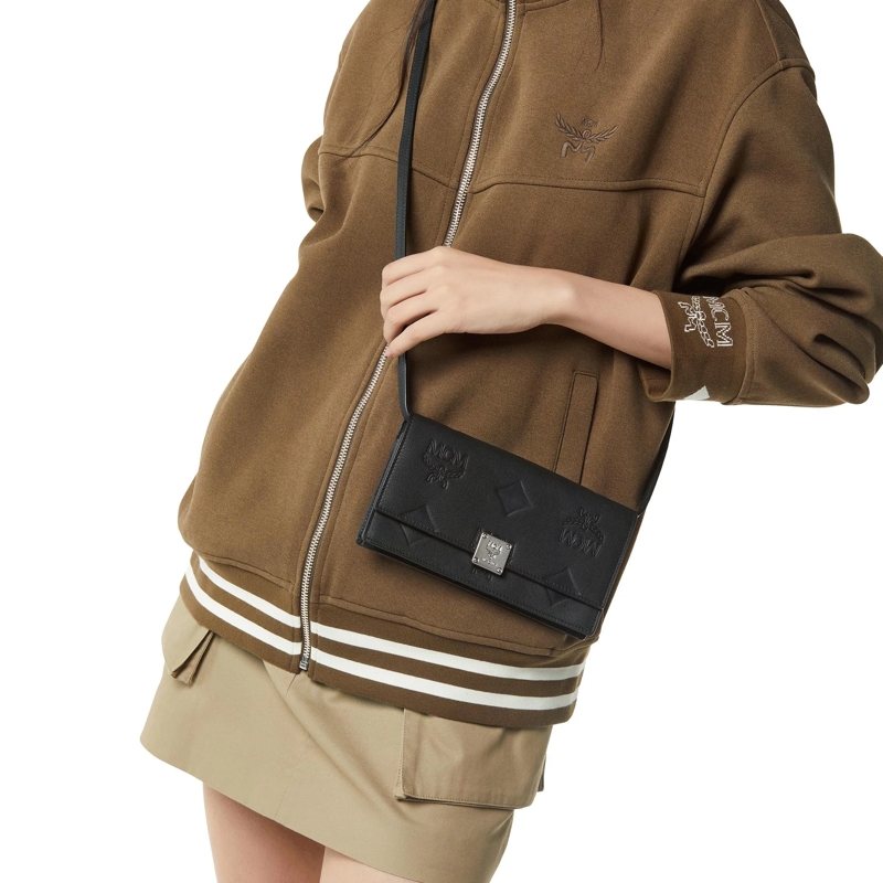 MCM Wallet On A Chain Aren Em Mn Wallet On Chain Lrg Bk Black(Image 3)