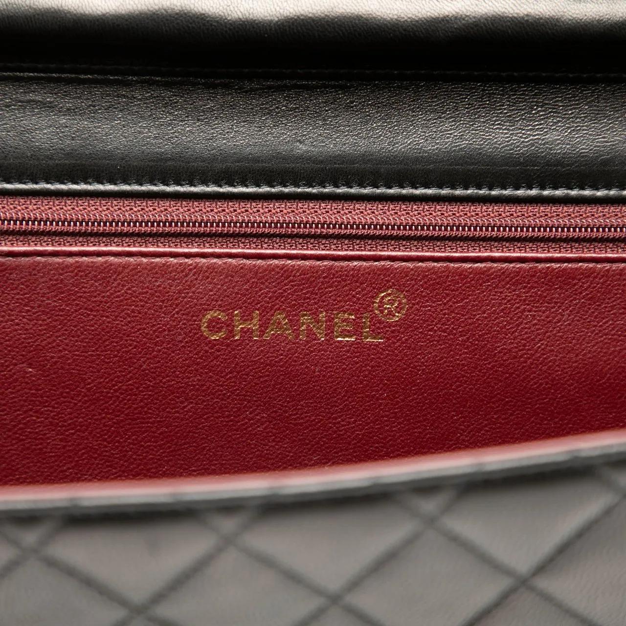 Thumbnail - Chanel Hobo Bags - Medium CC Quilted Lambskin Single Flap - Gr. unisize - in Schwarz - für Damen