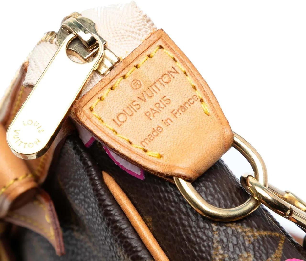 Thumbnail - Louis Vuitton Hobo Bags - Takashi Murakami Monogram Cherry Blossom Pochette - Gr. unisize - in Braun - für Damen