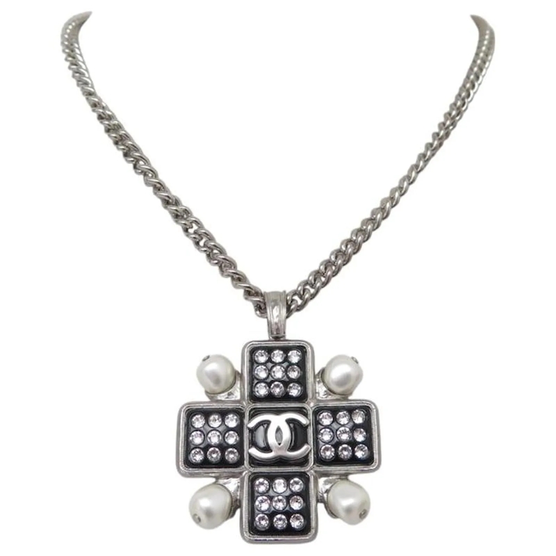 Chanel Mittellange Halskette NEUE CHANEL-HALSKETTE AB8408 KREUZANHÃ„NGER GRIPOI silber