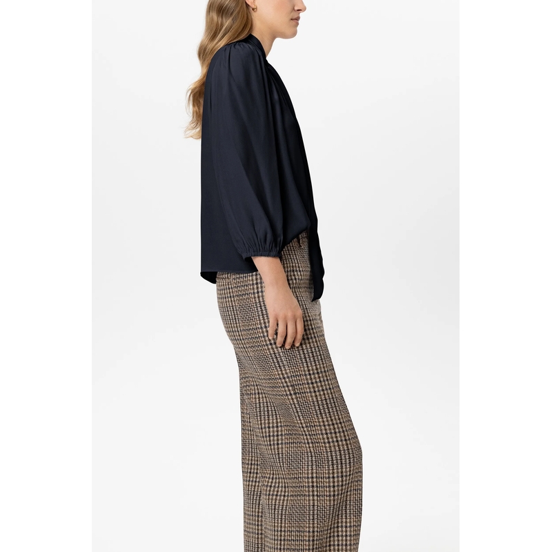 Luisa Cerano Top Schluppenbluse aus Seiden-Mix winter navy(Image 3)