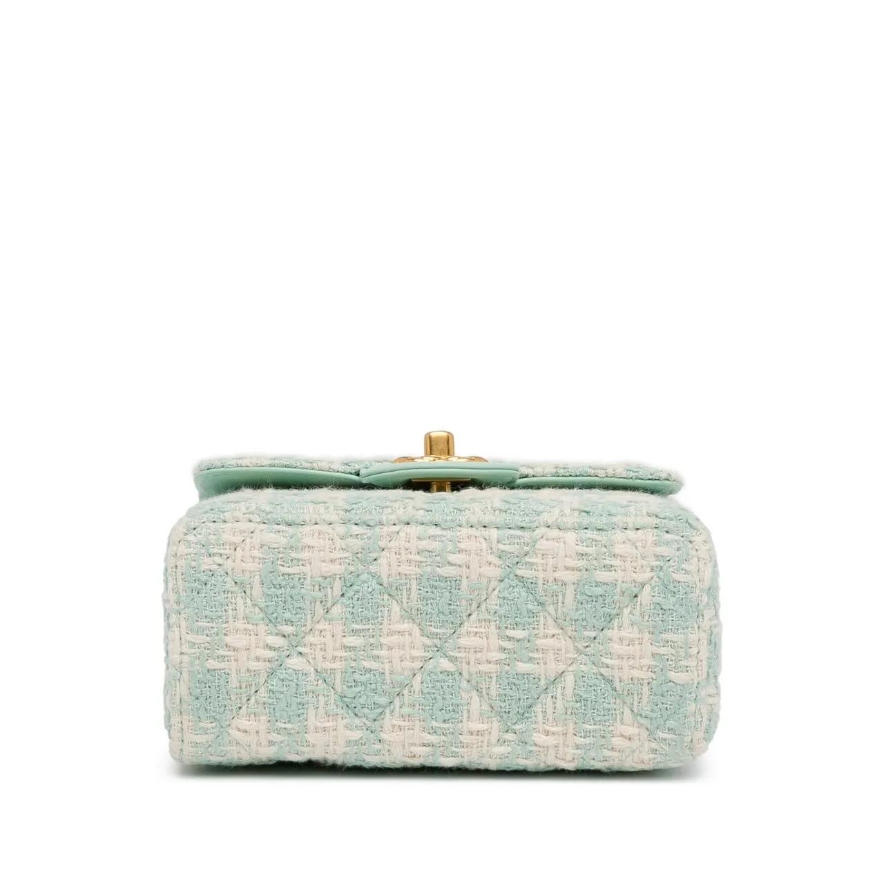Chanel Hobo bags 2021-2023 Quilted Tweed Crush Top Handle Bag in blauw