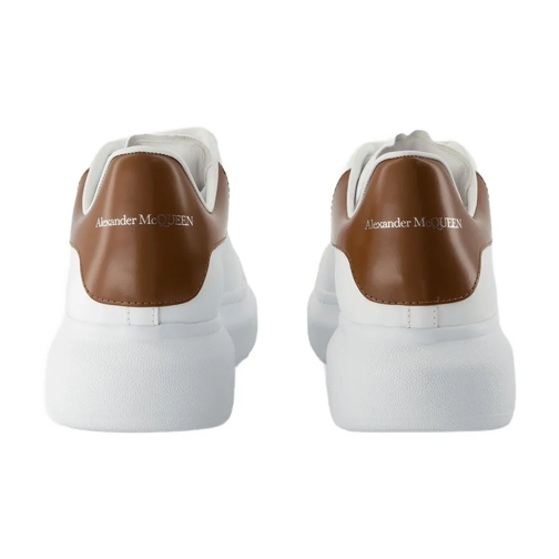 Alexander McQueen Low-Top Sneaker White Calfskin Oversized Sneakers With Contrasting White (Image 3)