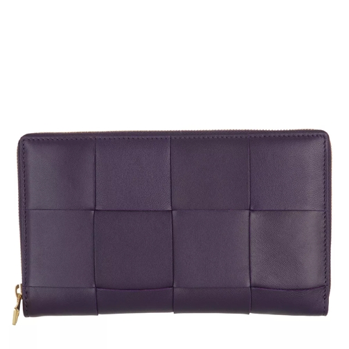 Bottega Veneta Zip Around Wallet Leather Raisin Continental Wallet-plånbok