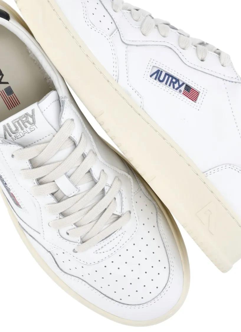 Thumbnail - Autry Low-Top Sneaker - Medalist Snekears - Gr. 45 (EU) - in Weiß - für Damen