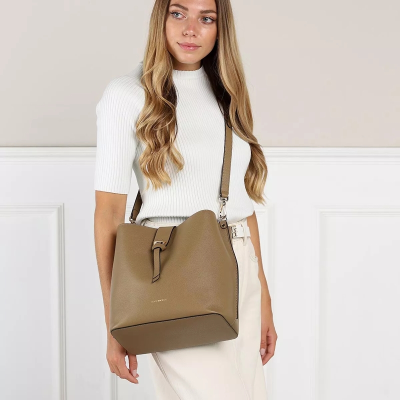 Coccinelle Bucket Bag Alba Handbag Bottalatino Leather Taupe(Image 3)