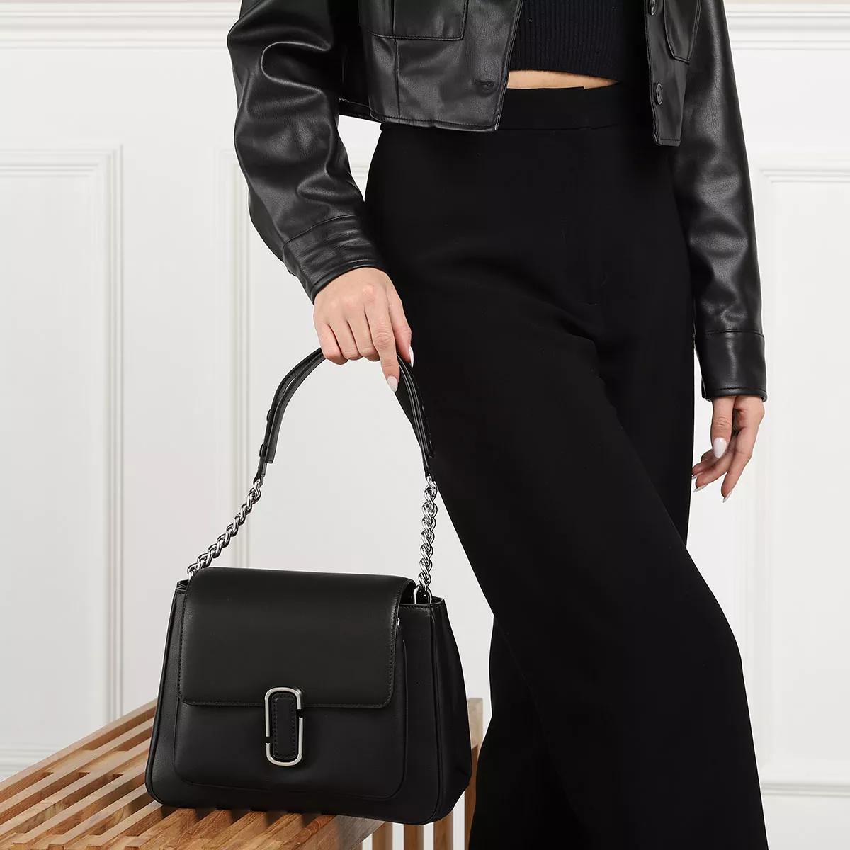 A0208101_MarcJacobs_position_2 