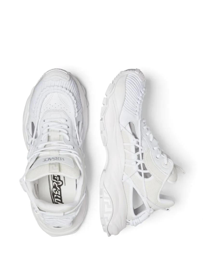 Thumbnail - Versace Low-Top Sneaker - Panelled White Sneakers With Cut-Out Detailing - Gr. 43 (EU) - in Weiß - für Damen