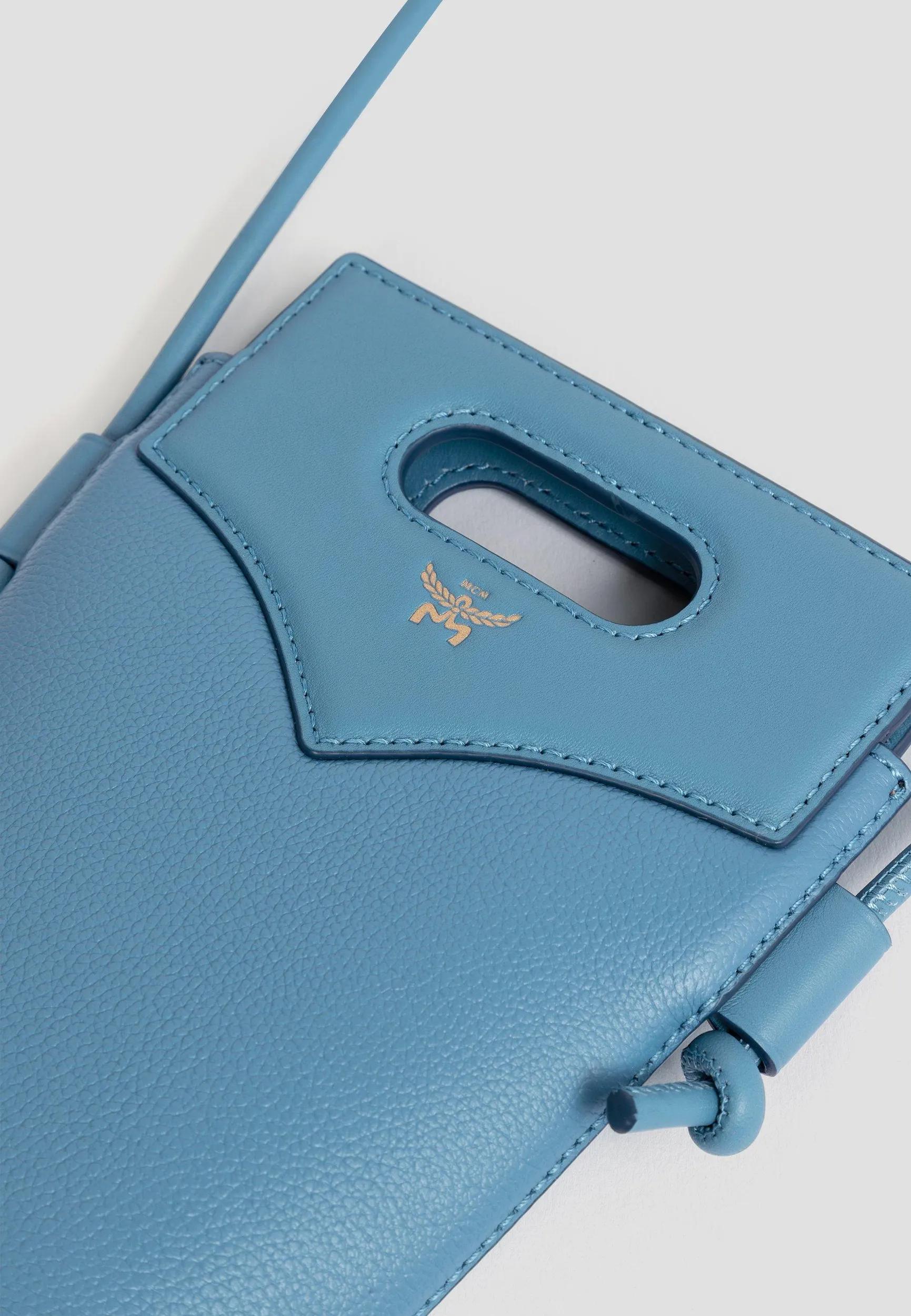 Thumbnail - MCM Hobo Bags - Diamond Pouch zum Umhängen aus genarbtem Leder - Gr. unisize - in Blau - für Damen