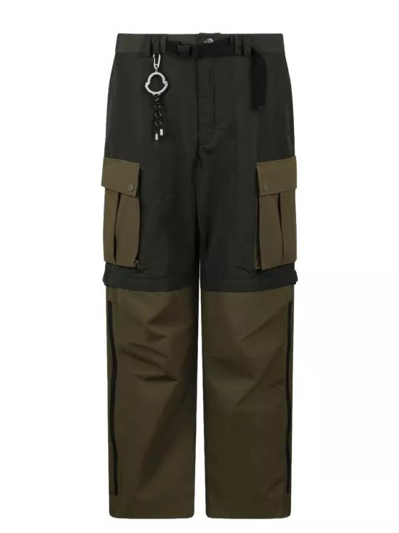 Moncler - Nylon Cargo Trousers - Größe 46 - green