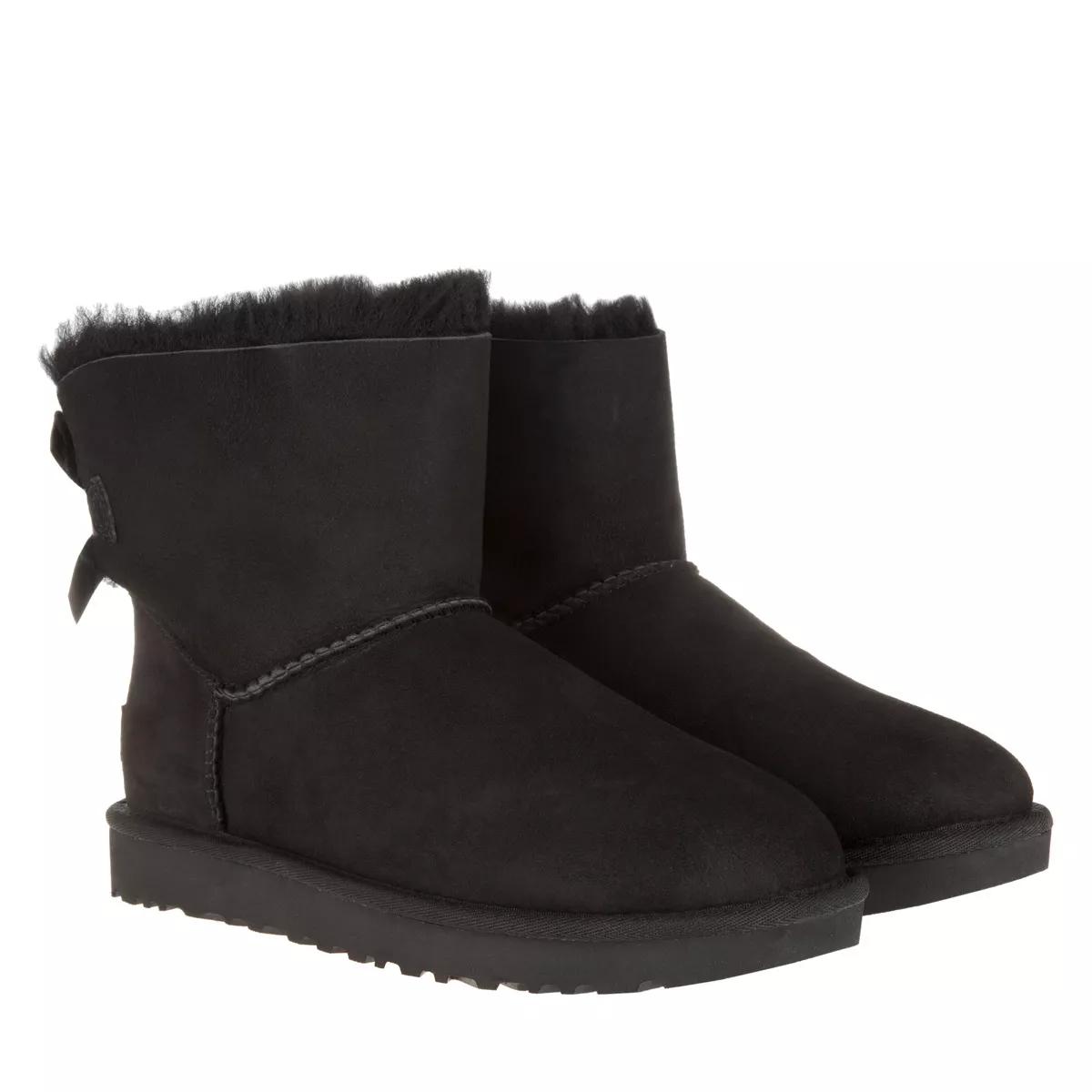 Uggs mini deals bailey bow black