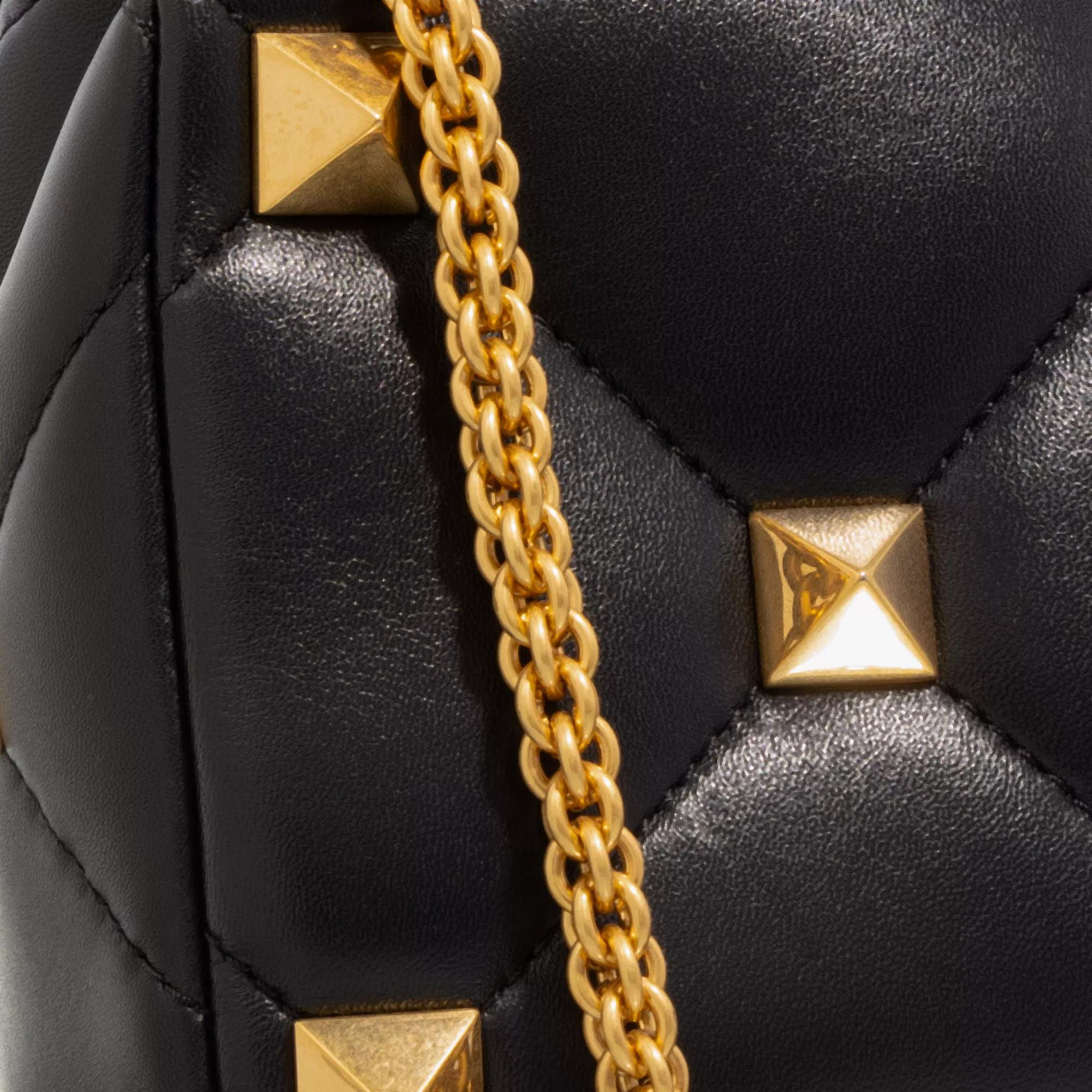 Valentino Garavani Crossbody bags Medium Roman Stud The Shoulder Bag With Chain in zwart
