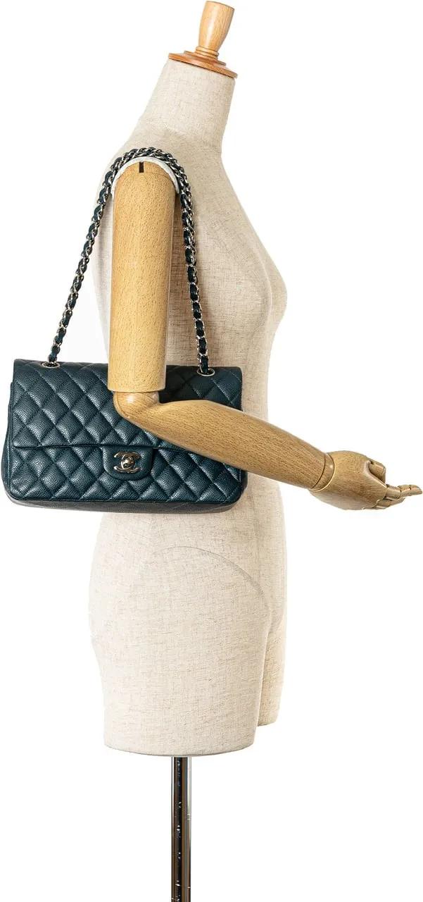 Chanel Shoppers Medium Classic Caviar Double Flap in blauw