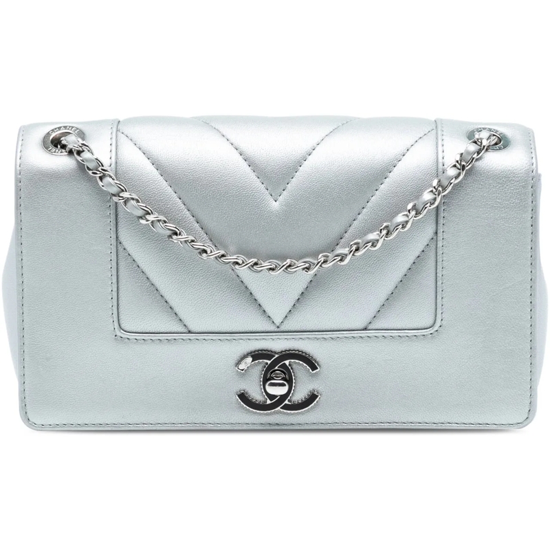 Chanel Schultertasche Mini Quilted Chevron Sheepskin Mademoiselle Vintag silber