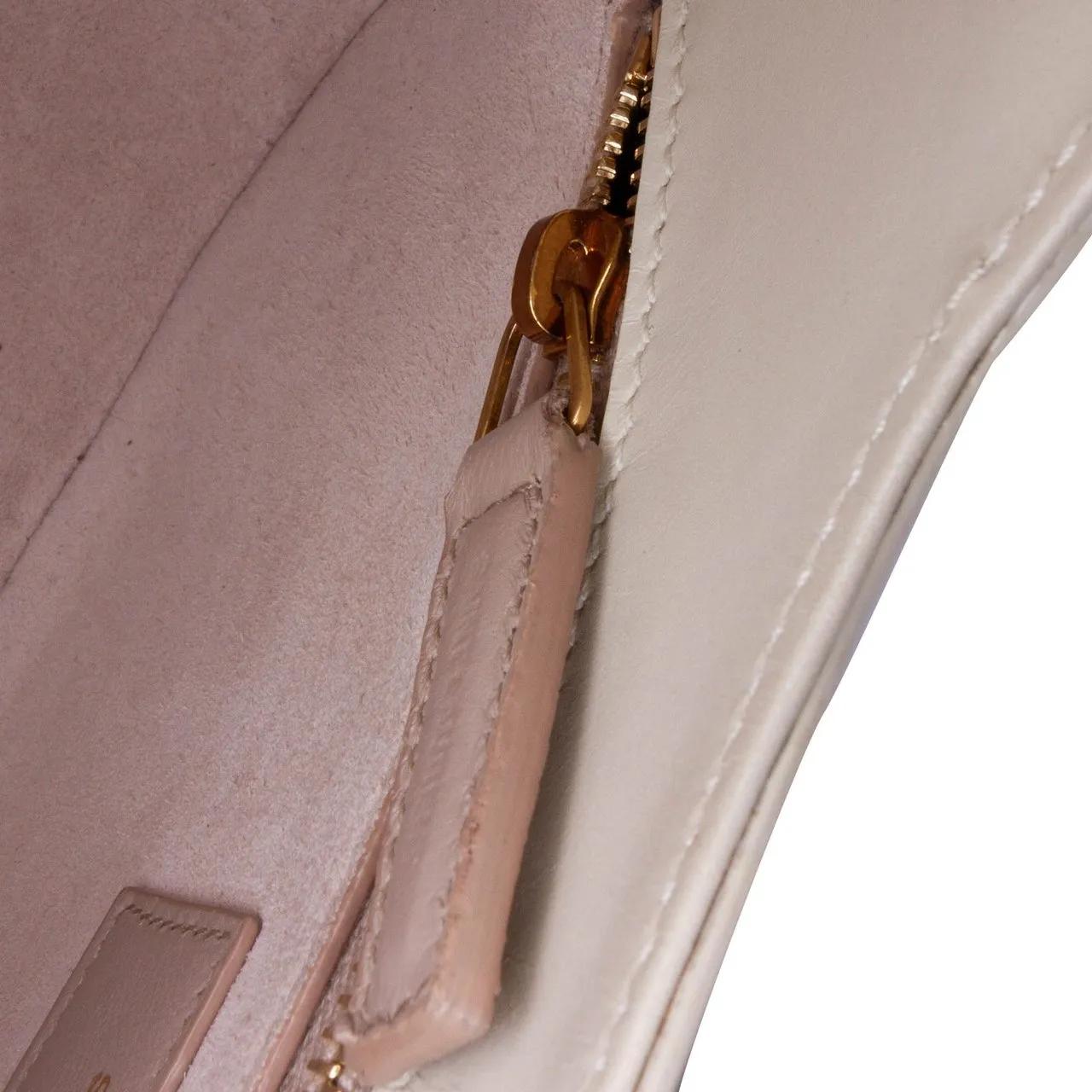 Thumbnail - Saint Laurent Hobo Bags - Shiny Calfskin Le Fermoir Shoulder Bag - Gr. unisize - in Weiß - für Damen